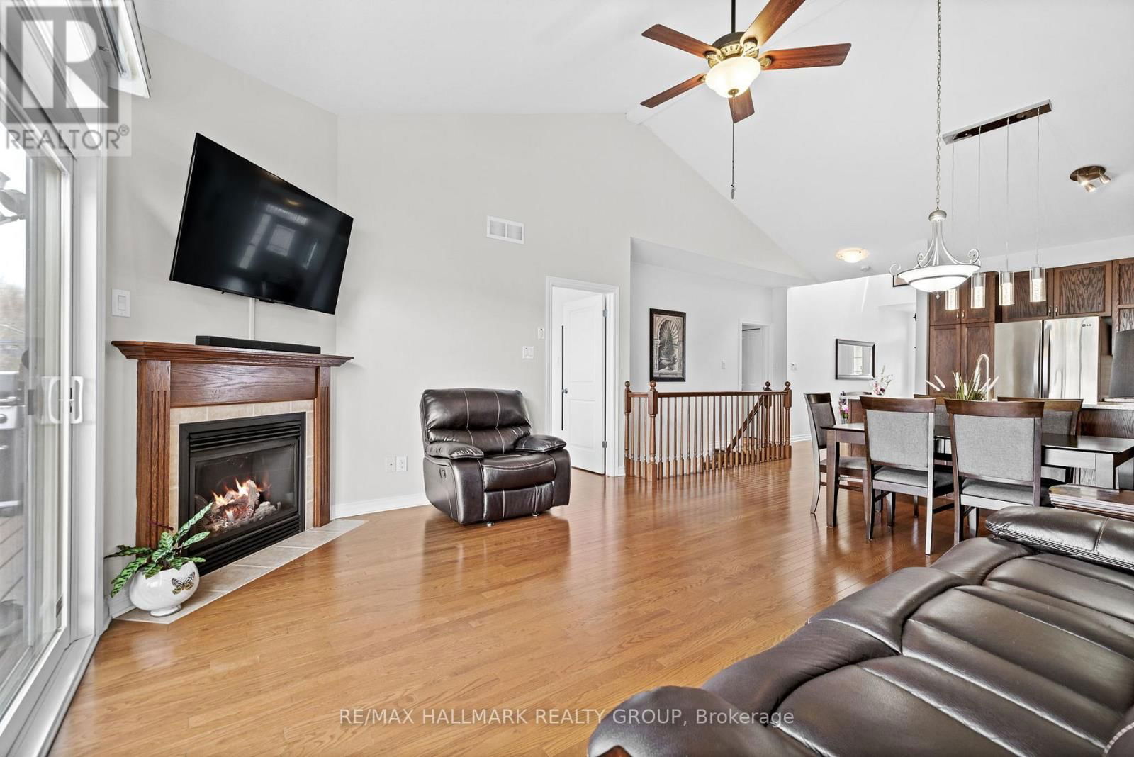 914 EASTBORO AVENUE Image 14
