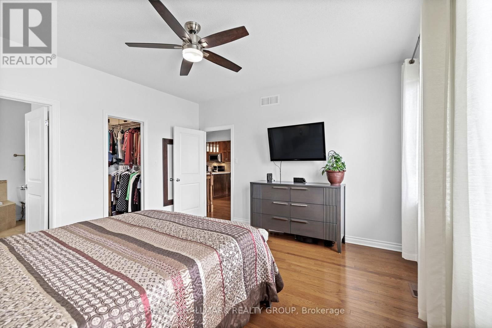 914 EASTBORO AVENUE Image 18