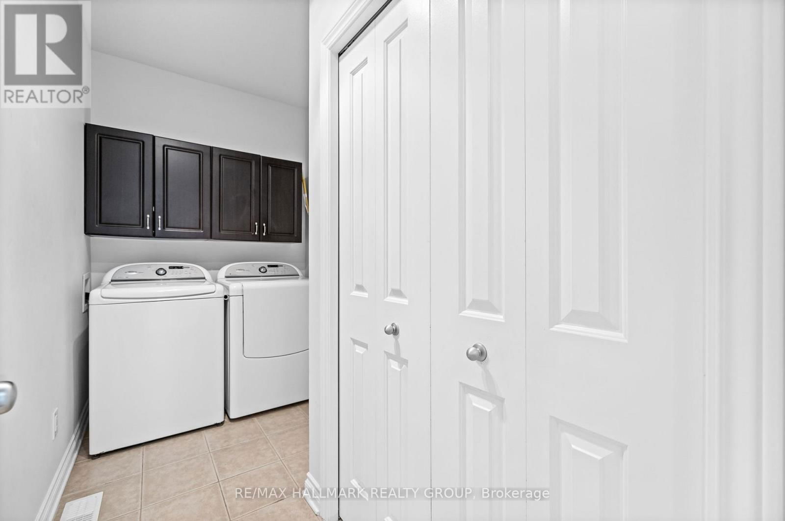 914 EASTBORO AVENUE Image 26