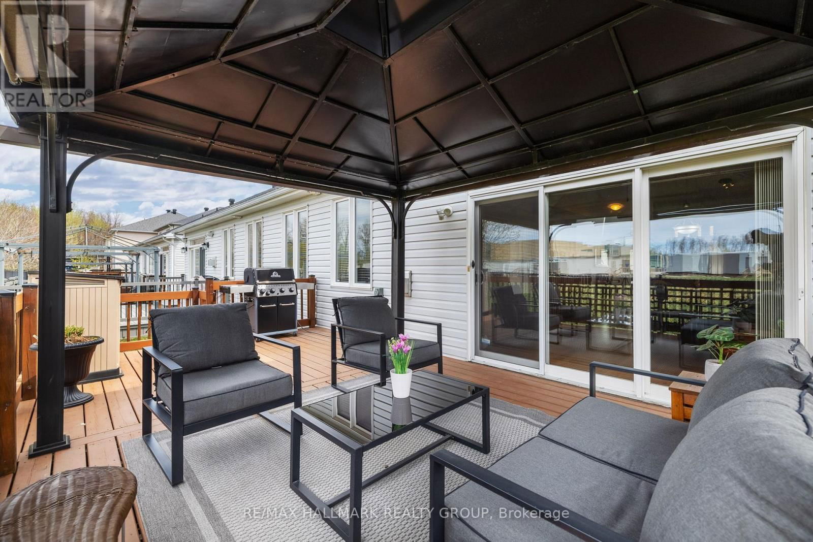 914 EASTBORO AVENUE Image 39
