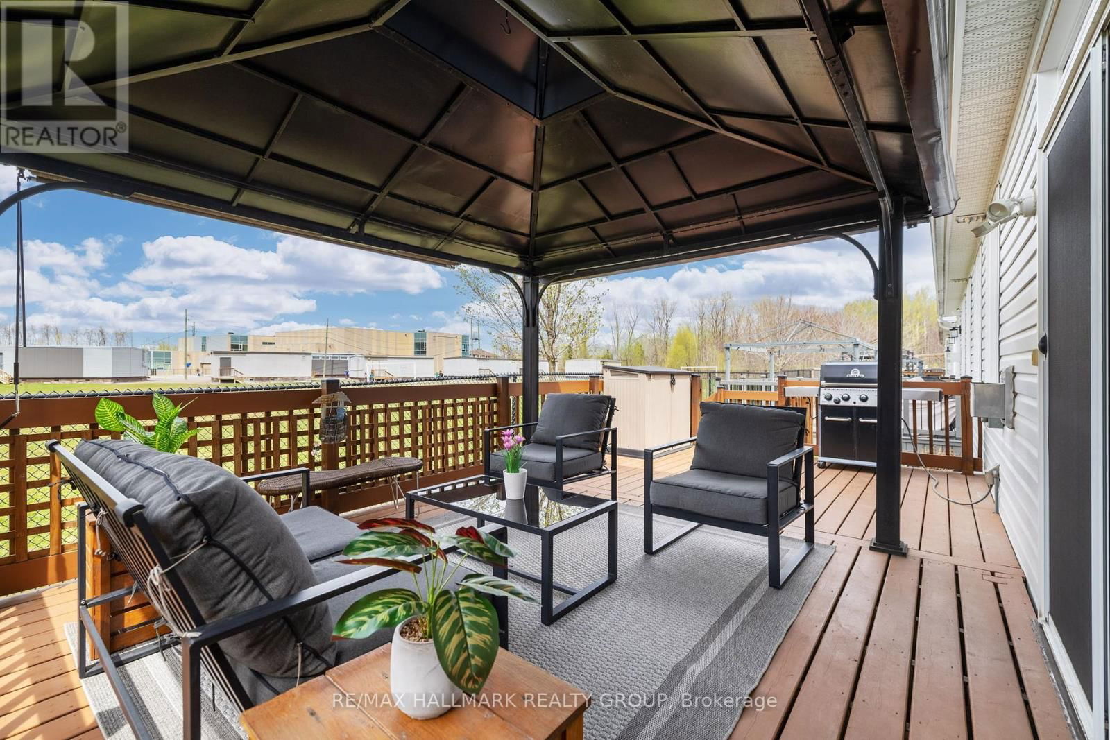 914 EASTBORO AVENUE Image 40