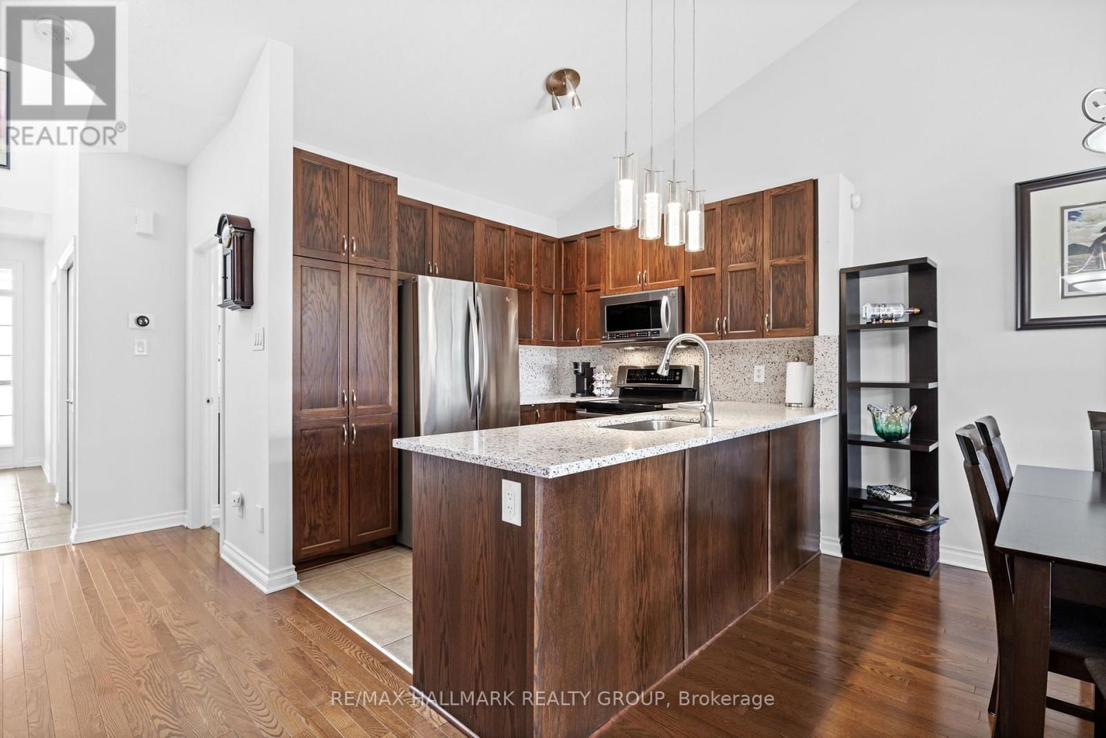 914 EASTBORO AVENUE Image 6