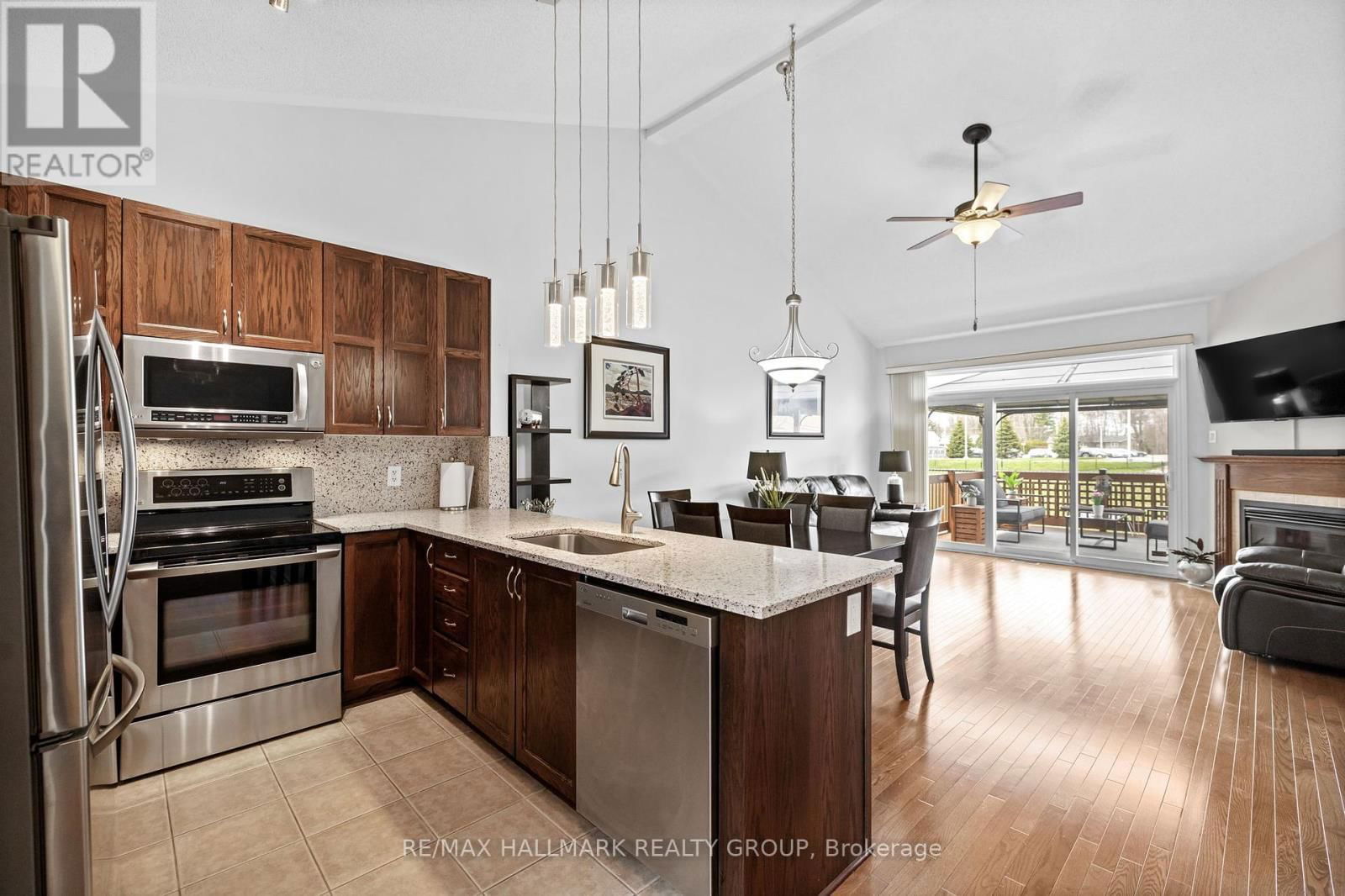 914 EASTBORO AVENUE Image 7