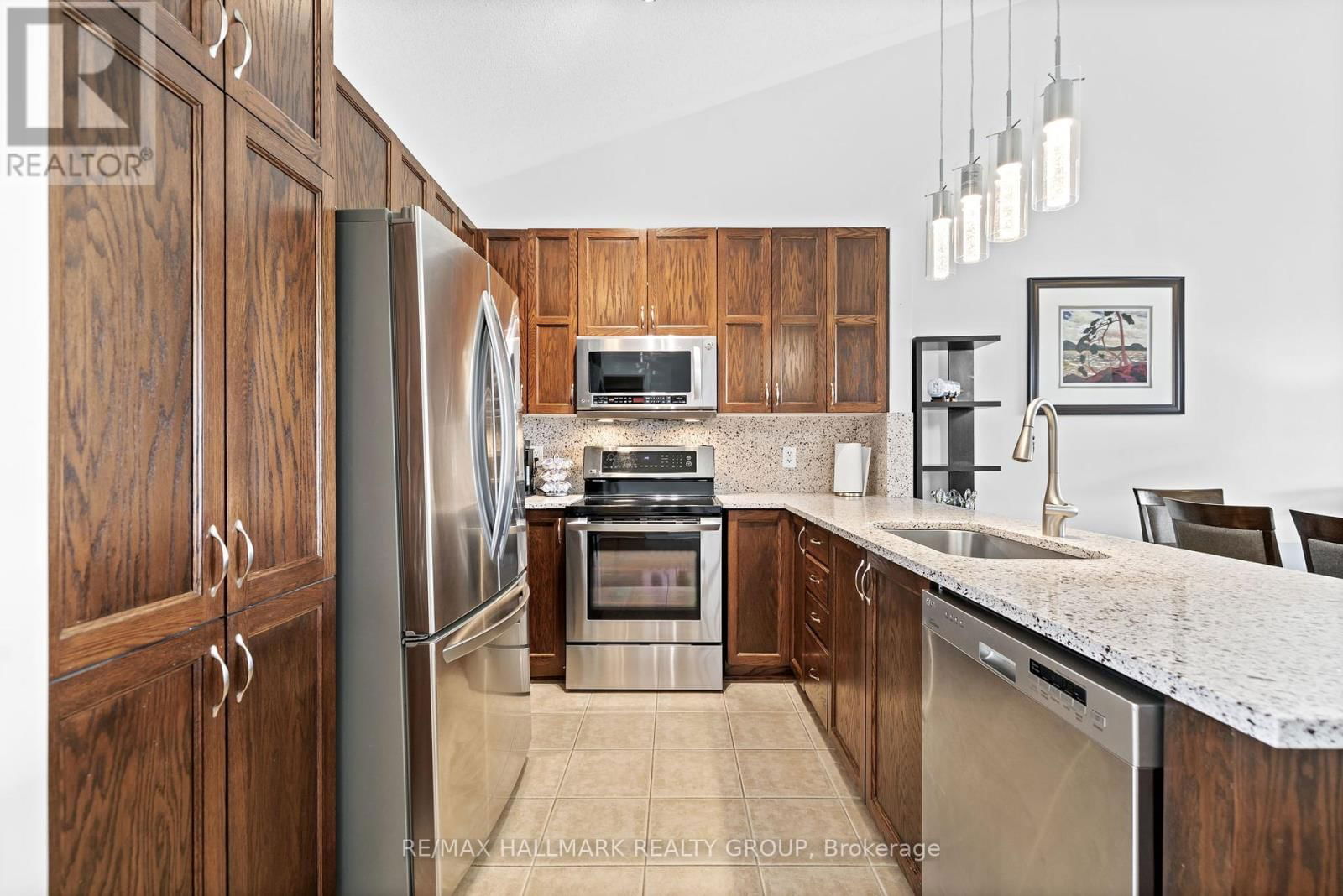 914 EASTBORO AVENUE Image 8