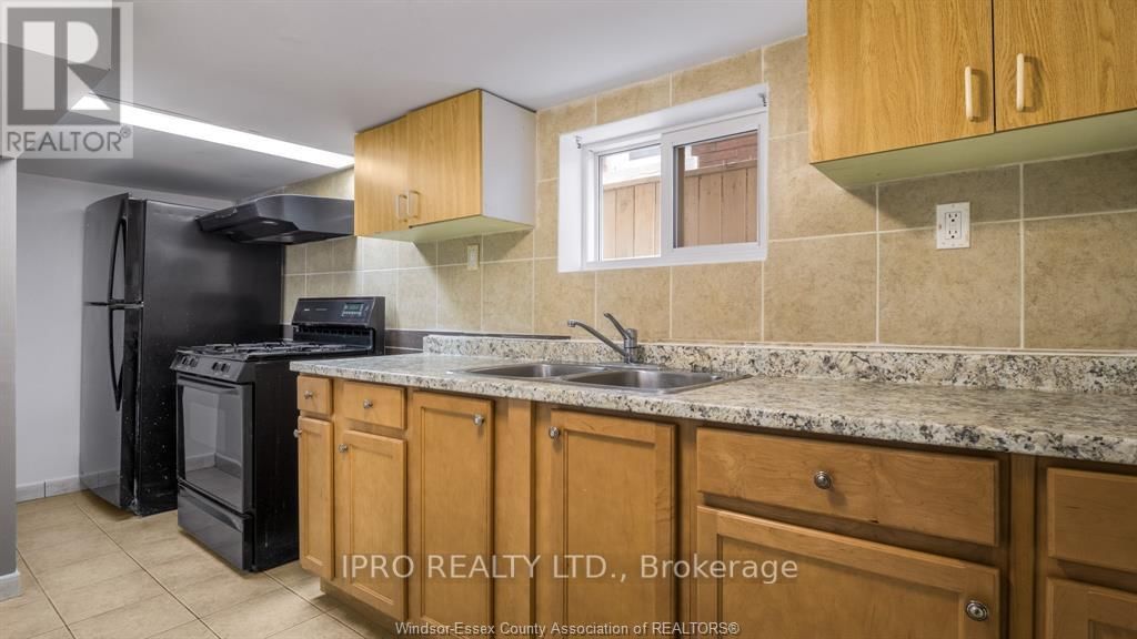 BSMNT - 760 AYLMER AVENUE Image 4