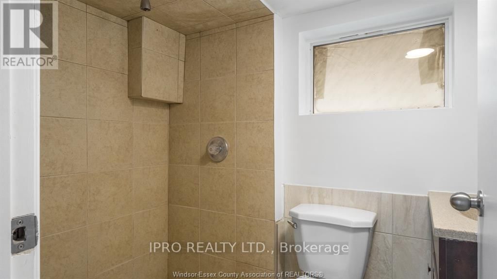 BSMNT - 760 AYLMER AVENUE Image 8
