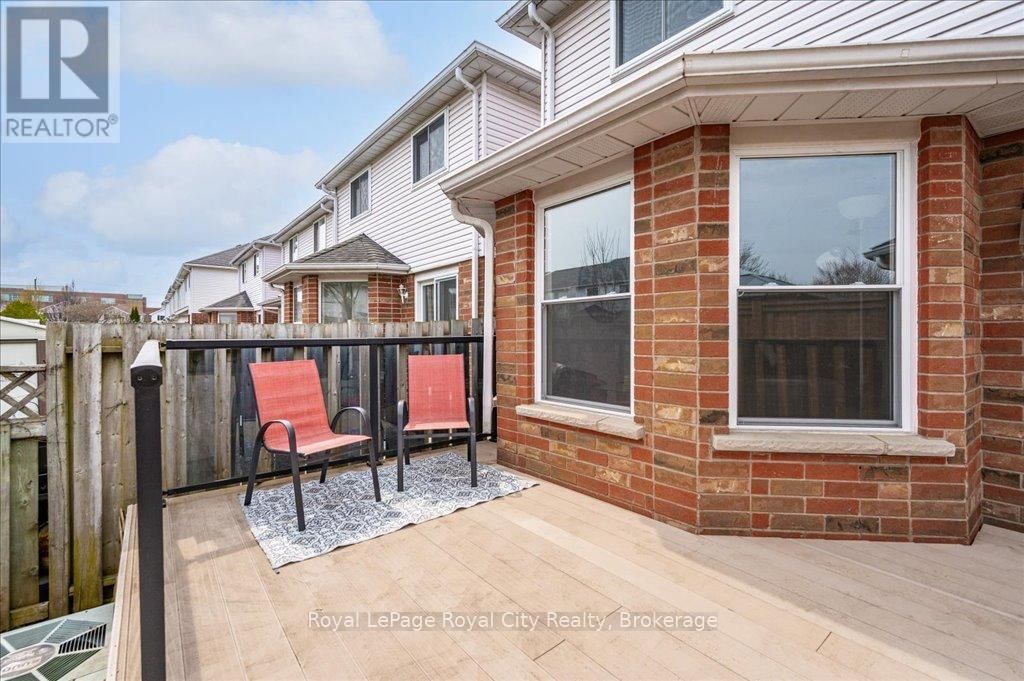 22 ROBERTSON STREET Image 37