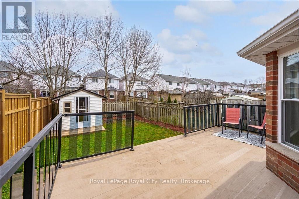 22 ROBERTSON STREET Image 39