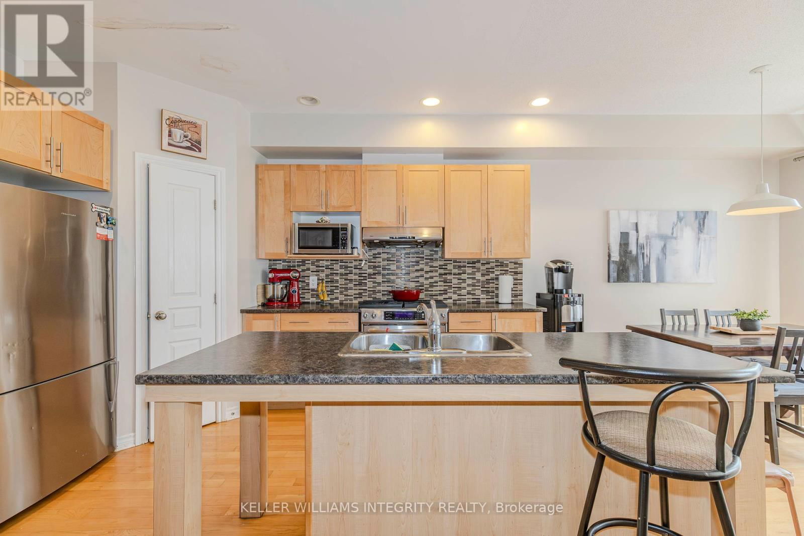 564 REMNOR AVENUE Image 17