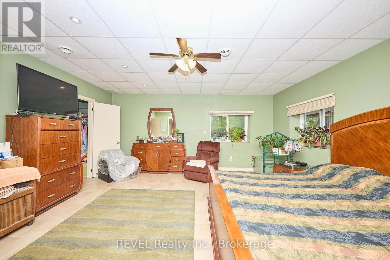 23 AMELIA STREET Image 30