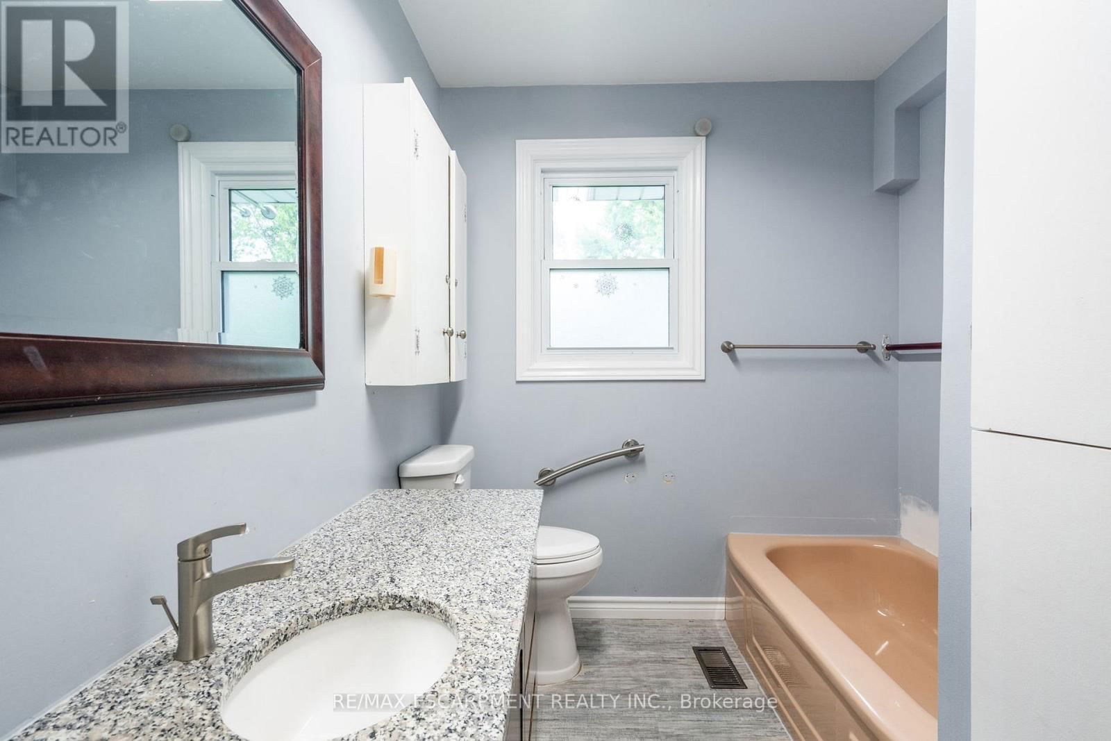 2583 BINBROOK ROAD Image 16