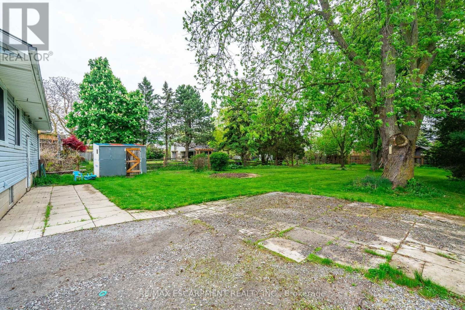 2583 BINBROOK ROAD Image 32