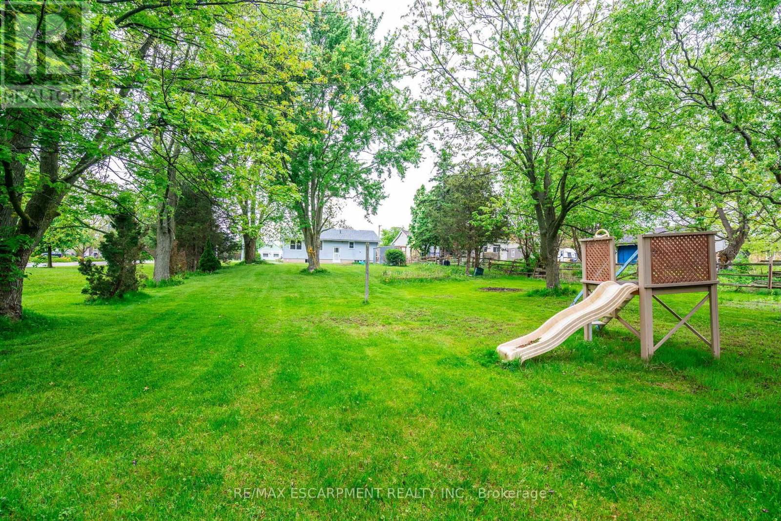 2583 BINBROOK ROAD Image 36