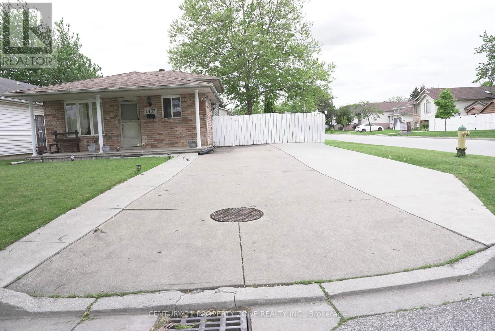 1437 HANSEN CRESCENT WEST Image 2