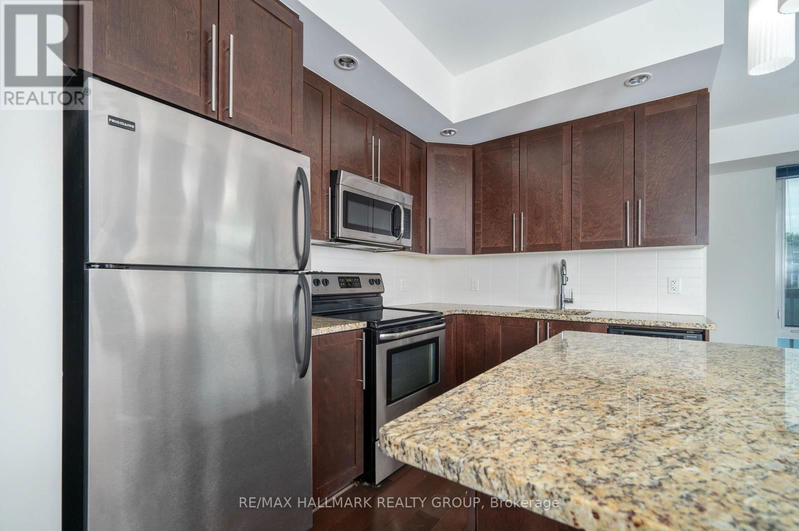 405 - 238 BESSERER STREET Image 27