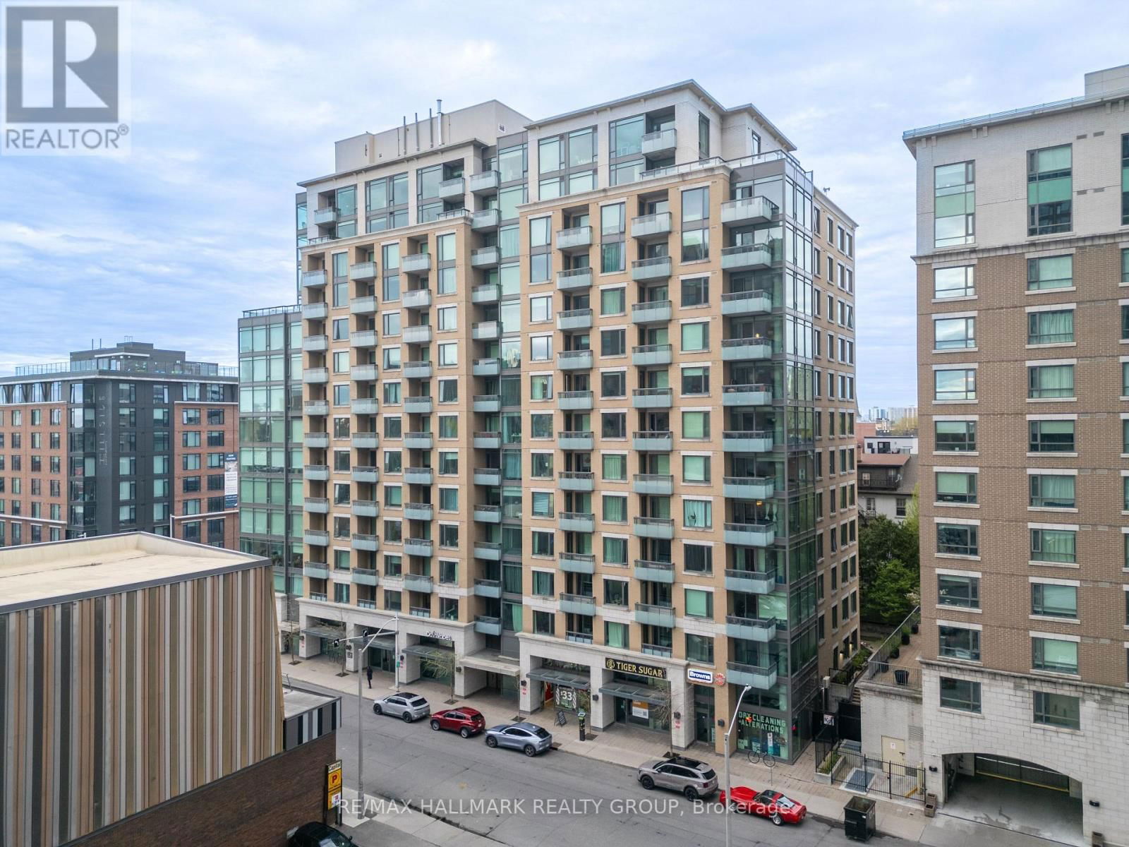 405 - 238 BESSERER STREET Image 1