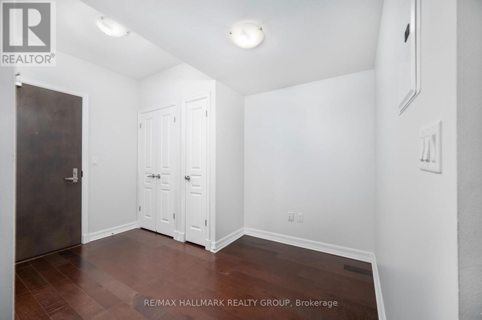 405 - 238 BESSERER STREET Image 14