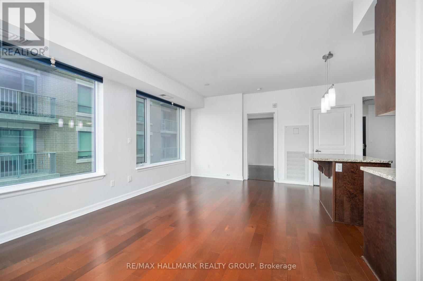 405 - 238 BESSERER STREET Image 18