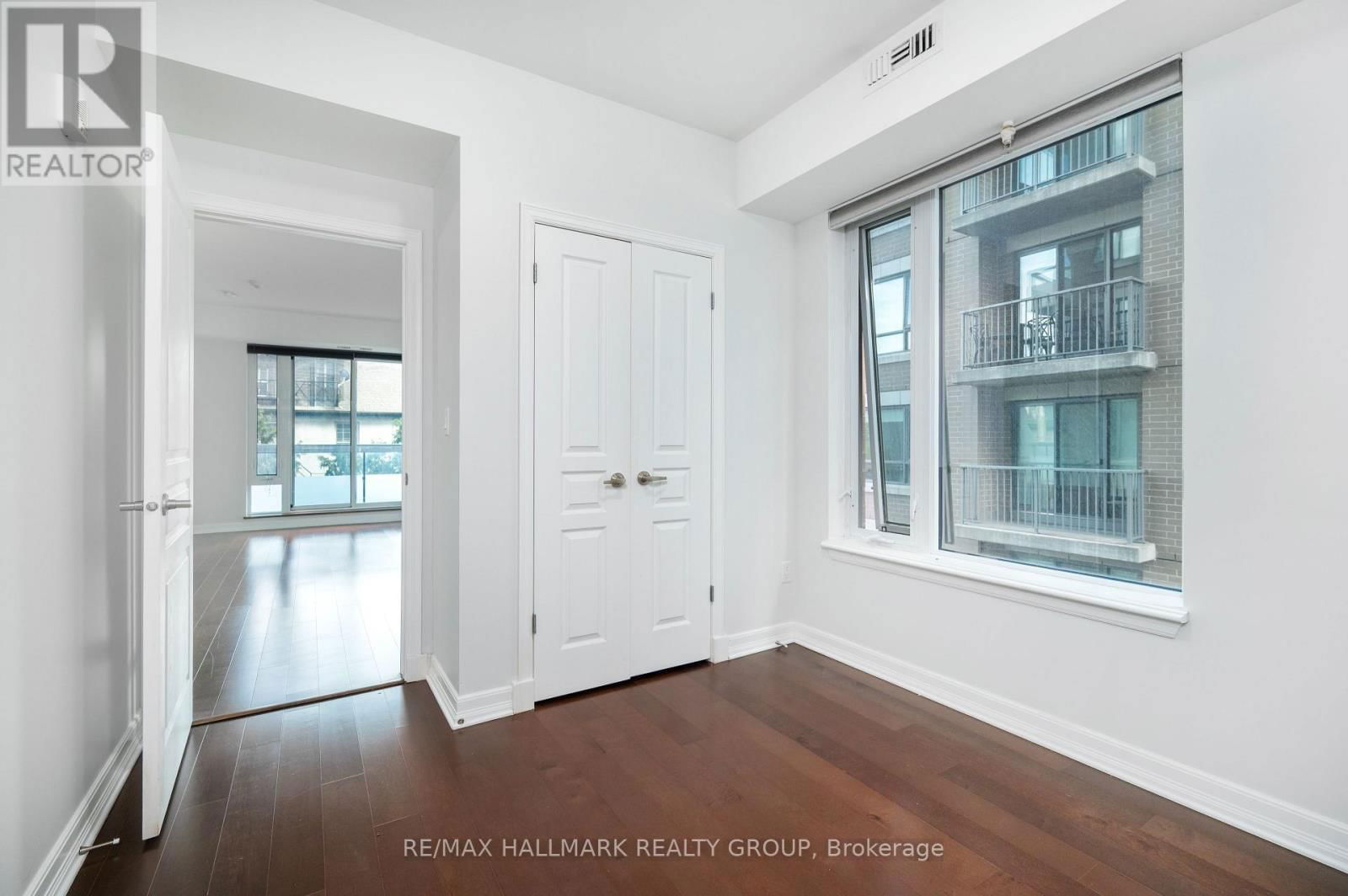 405 - 238 BESSERER STREET Image 31