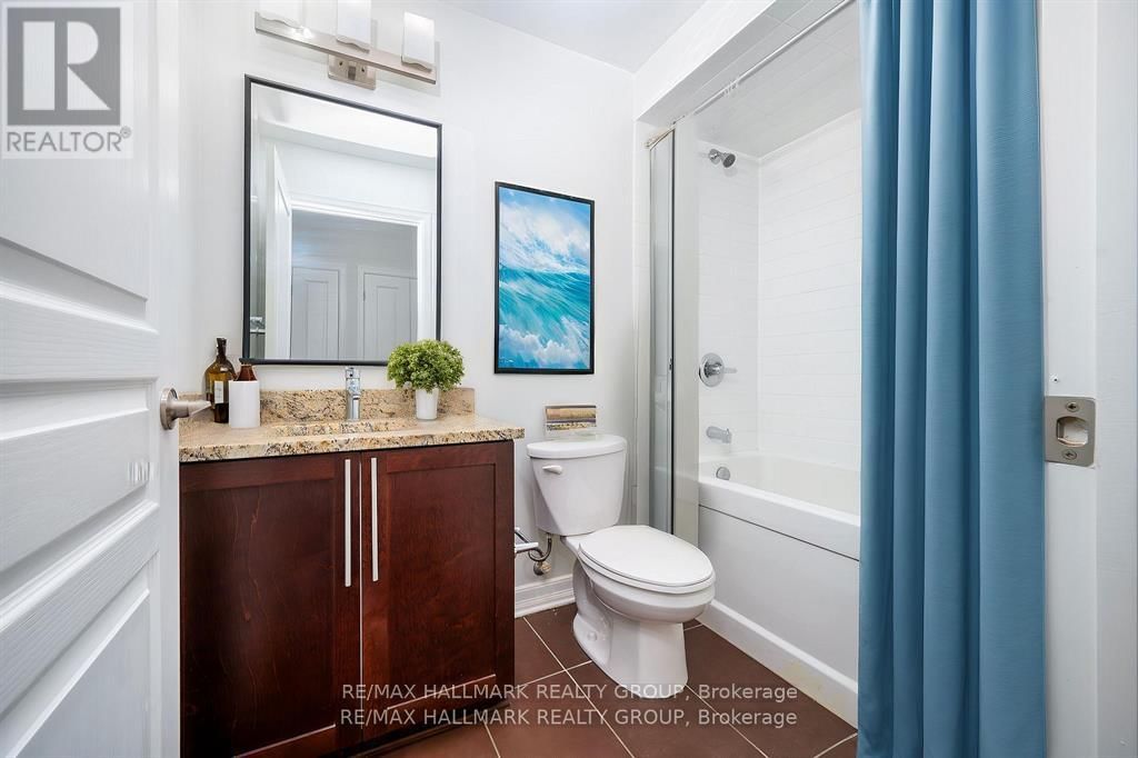 405 - 238 BESSERER STREET Image 38
