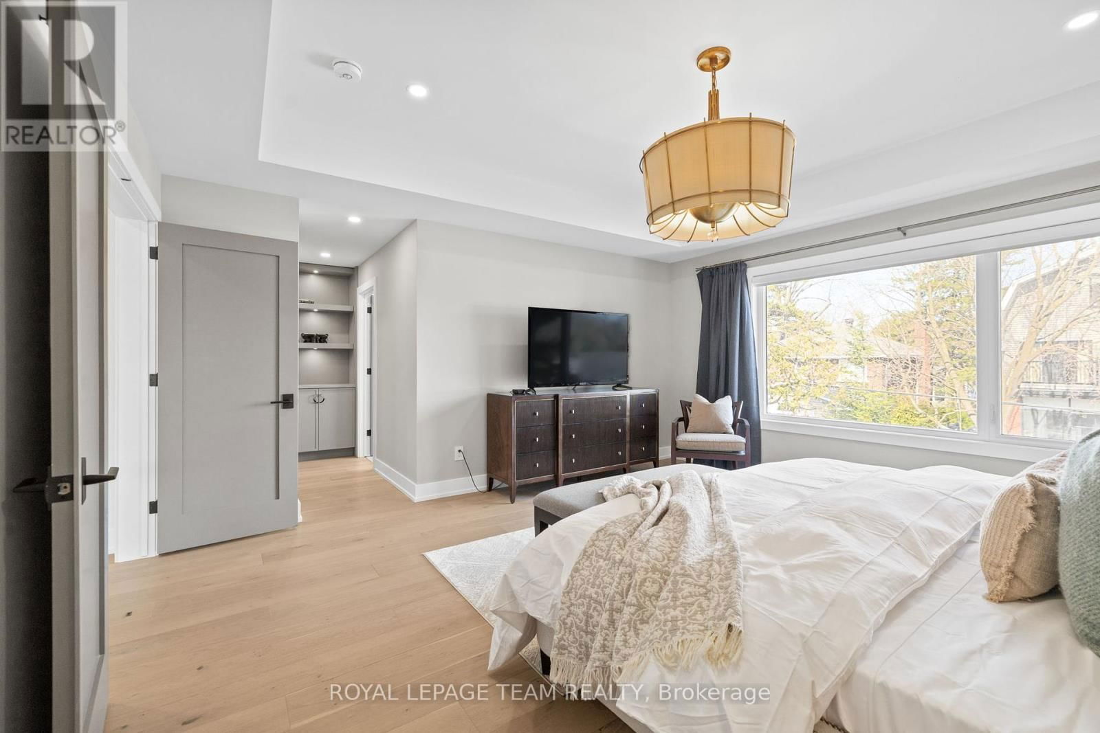 621 GAINSBOROUGH AVENUE Image 19