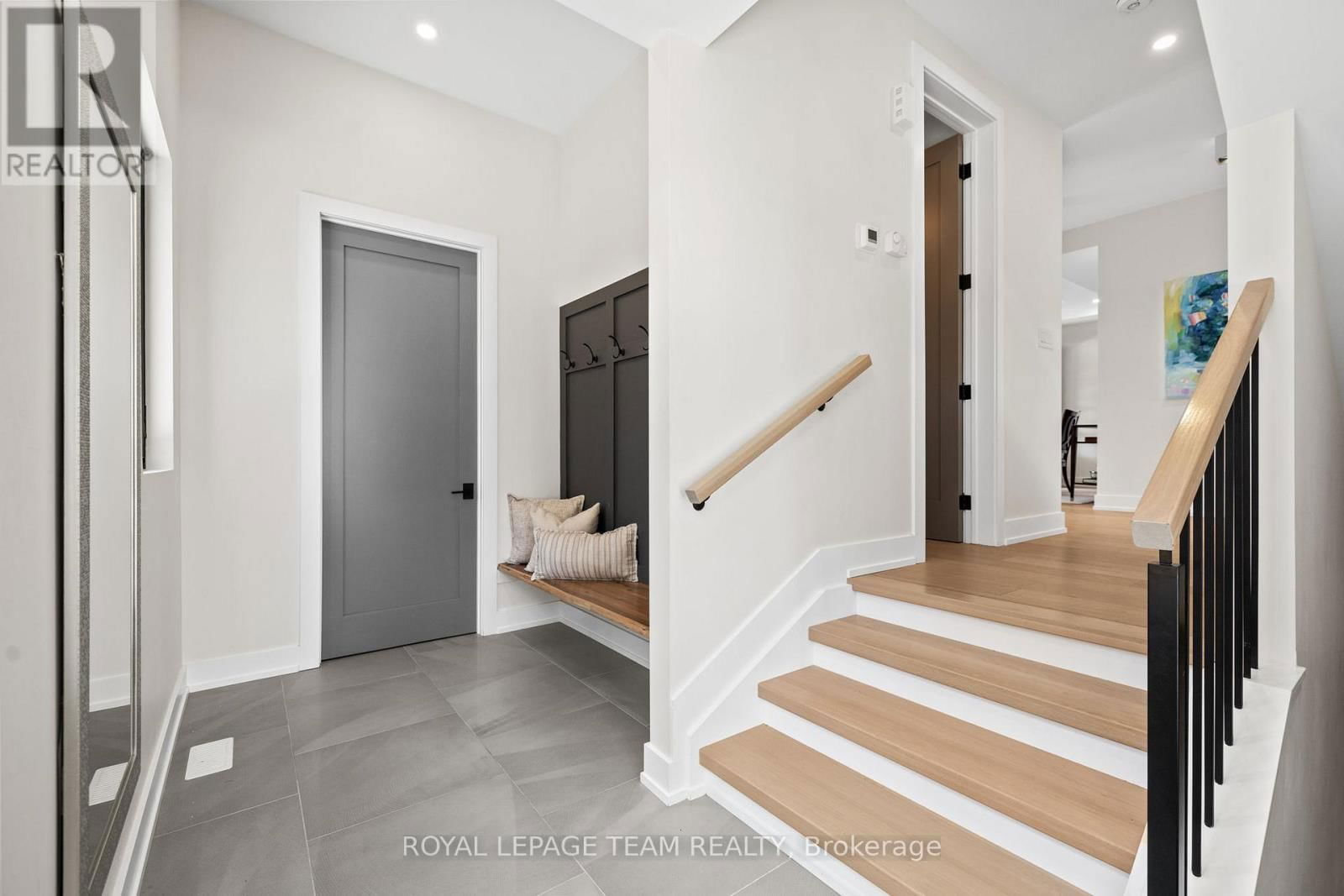 621 GAINSBOROUGH AVENUE Image 36