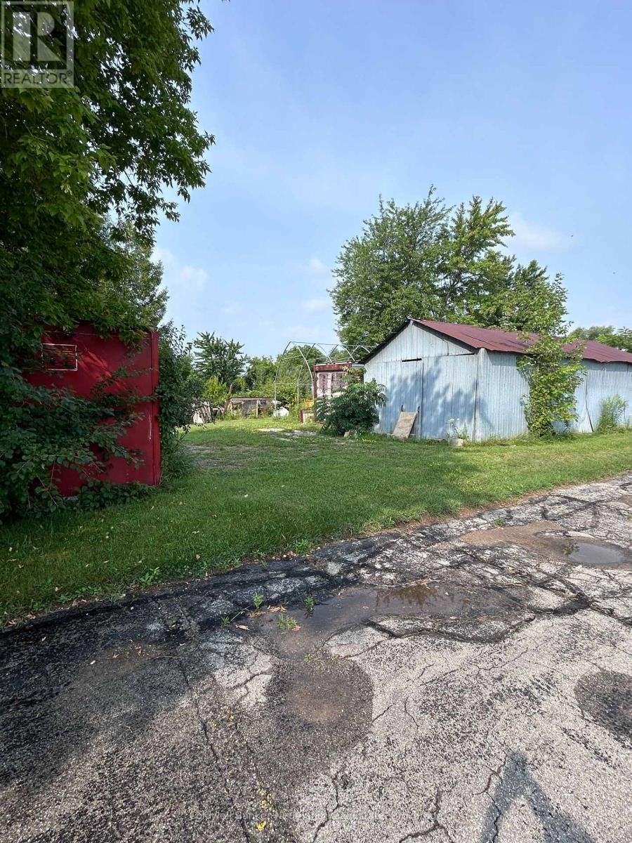 393 WOODLAWN ROAD WEST Image 7