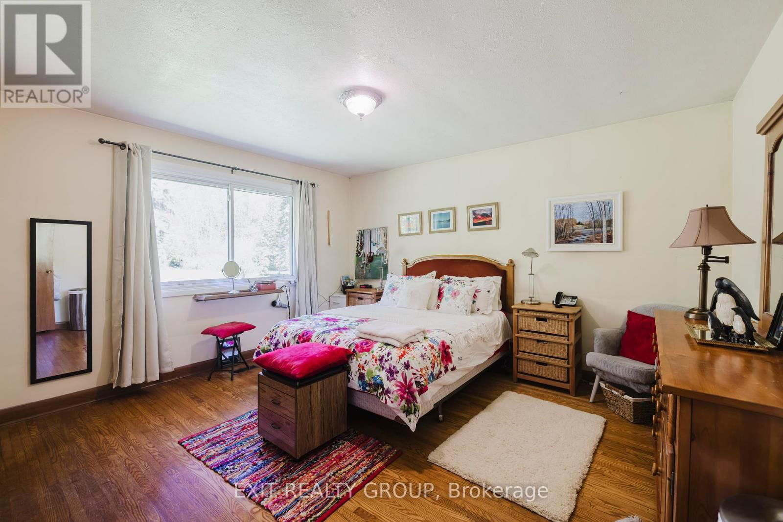 556 ROSEBUSH ROAD Image 14