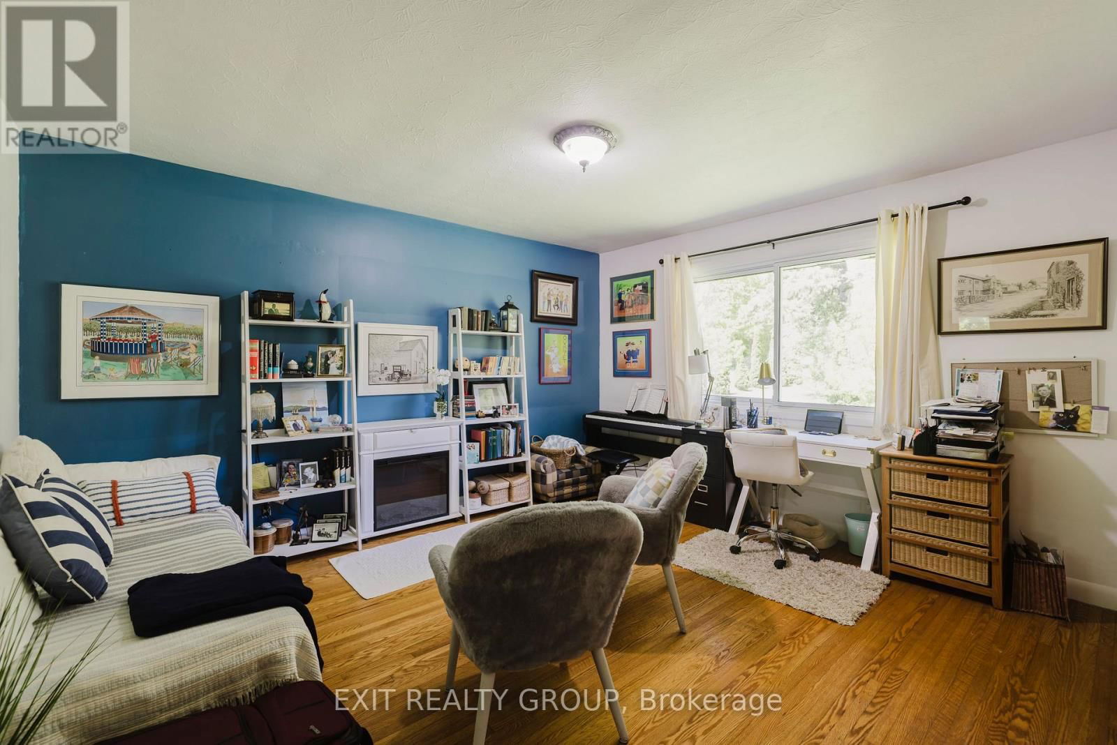 556 ROSEBUSH ROAD Image 16