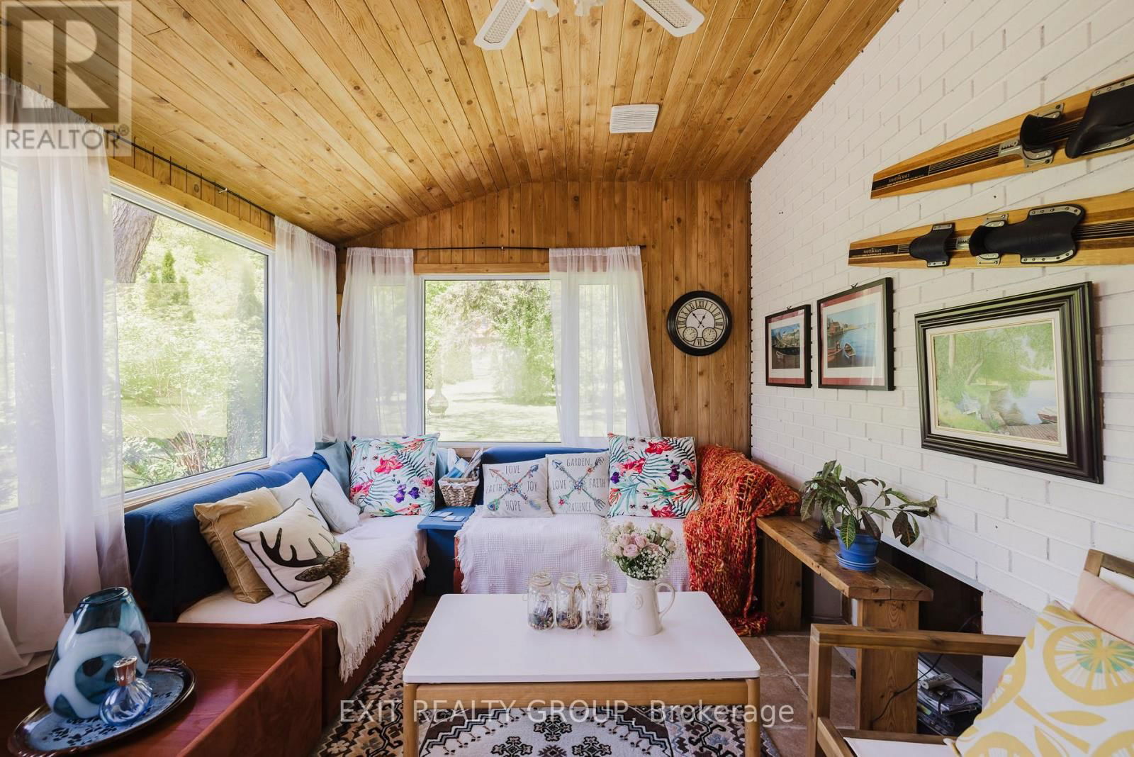 556 ROSEBUSH ROAD Image 18