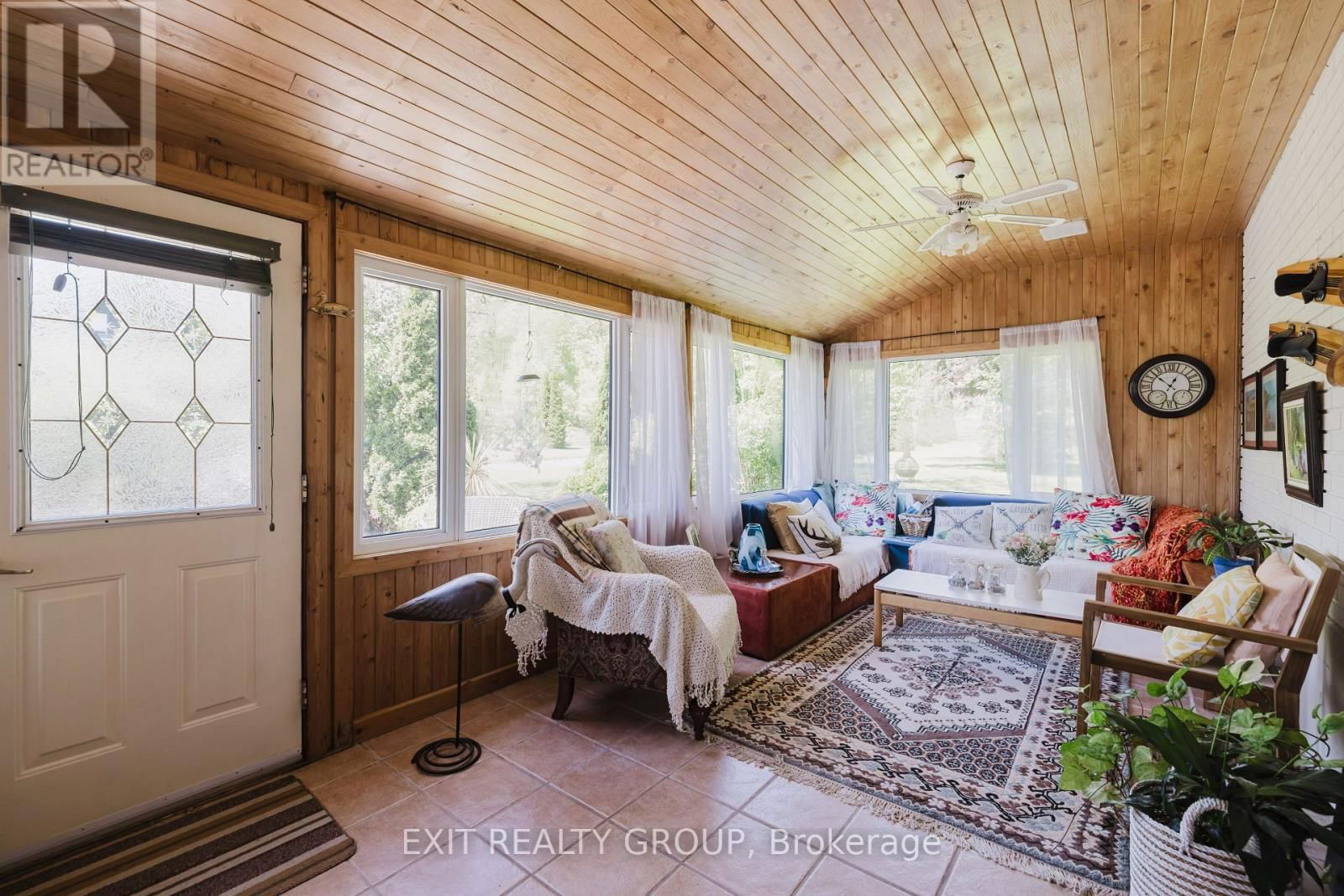 556 ROSEBUSH ROAD Image 19