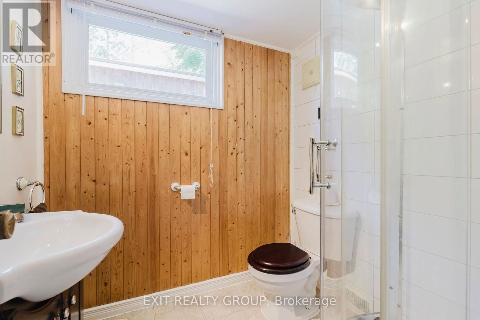 556 ROSEBUSH ROAD Image 25