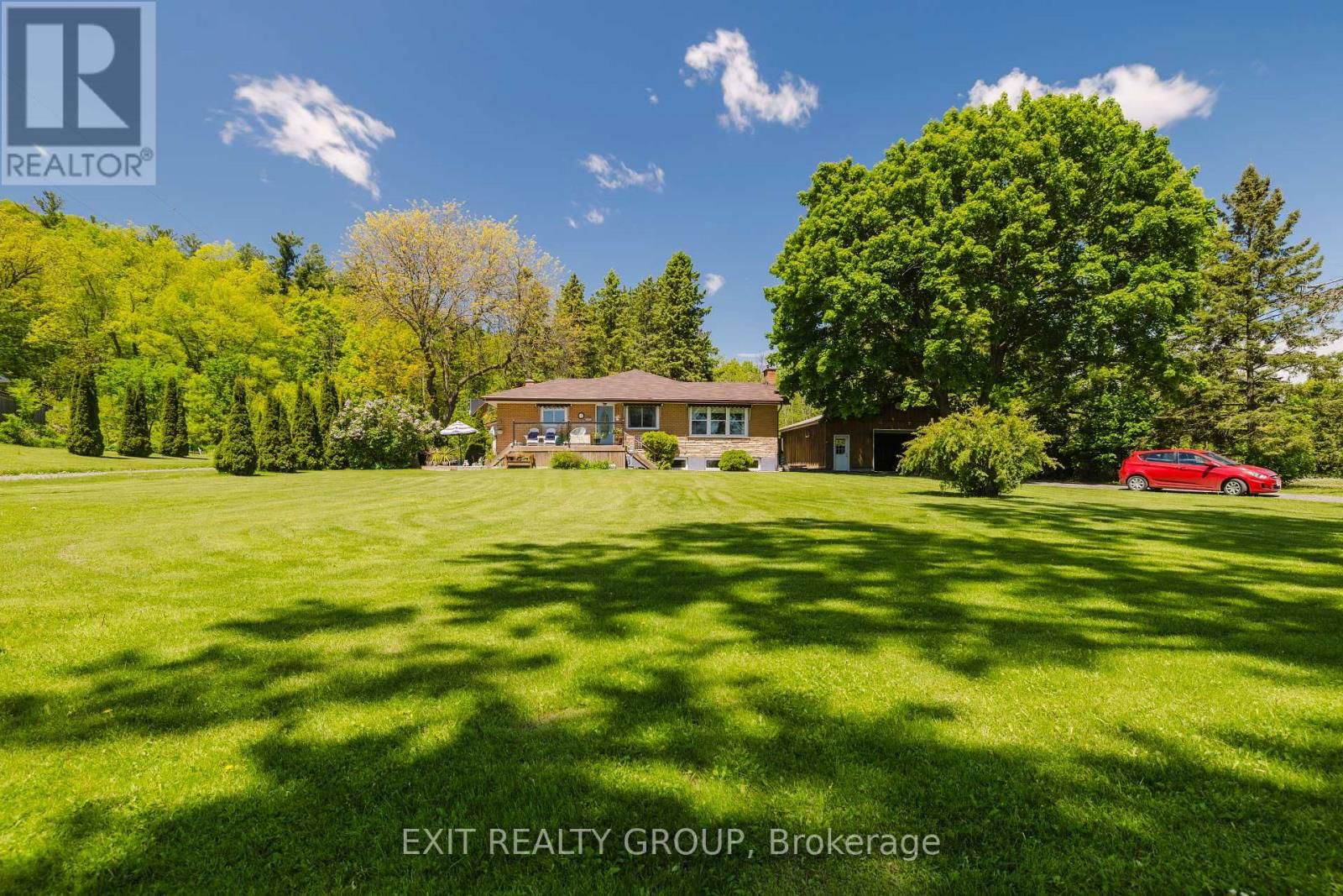 556 ROSEBUSH ROAD Image 28
