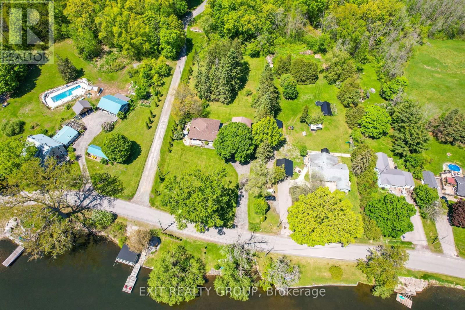 556 ROSEBUSH ROAD Image 30