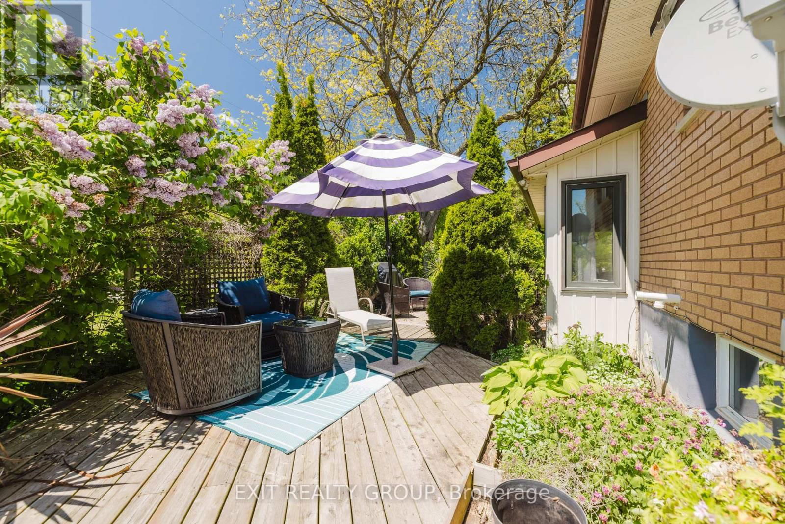 556 ROSEBUSH ROAD Image 31