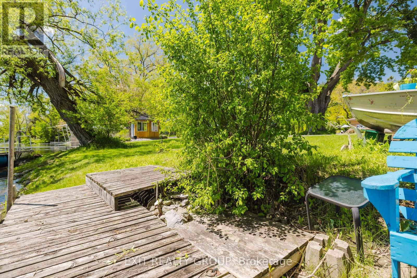 556 ROSEBUSH ROAD Image 37