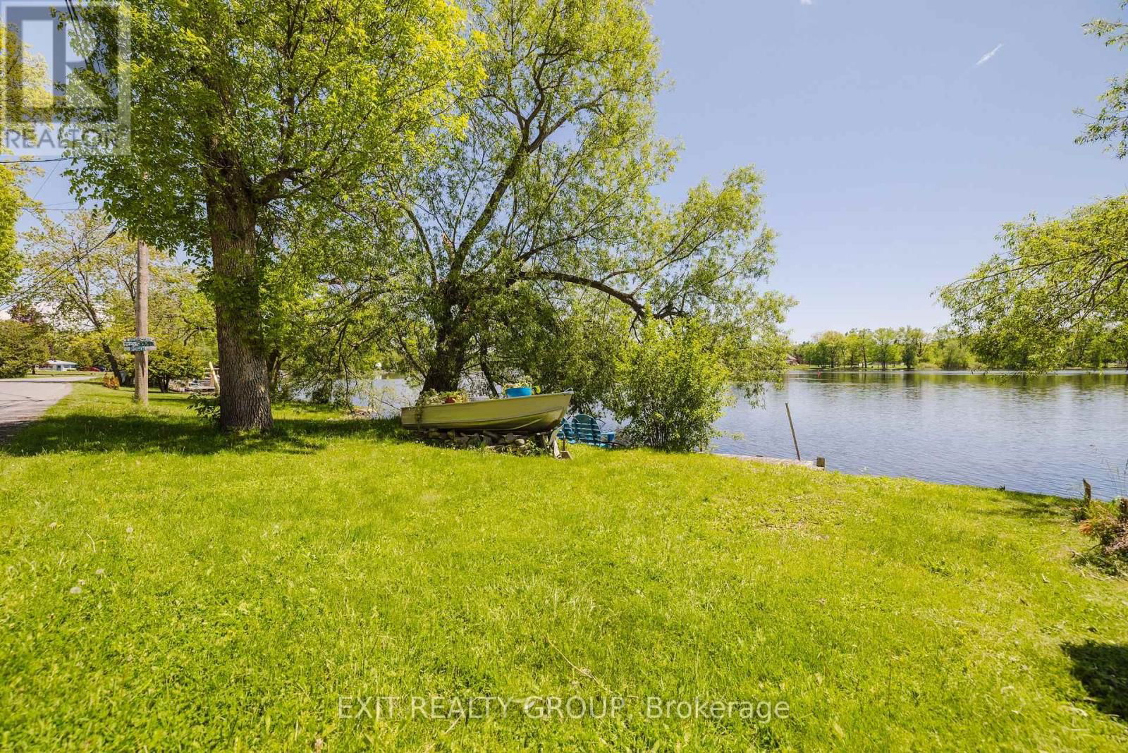 556 ROSEBUSH ROAD Image 39