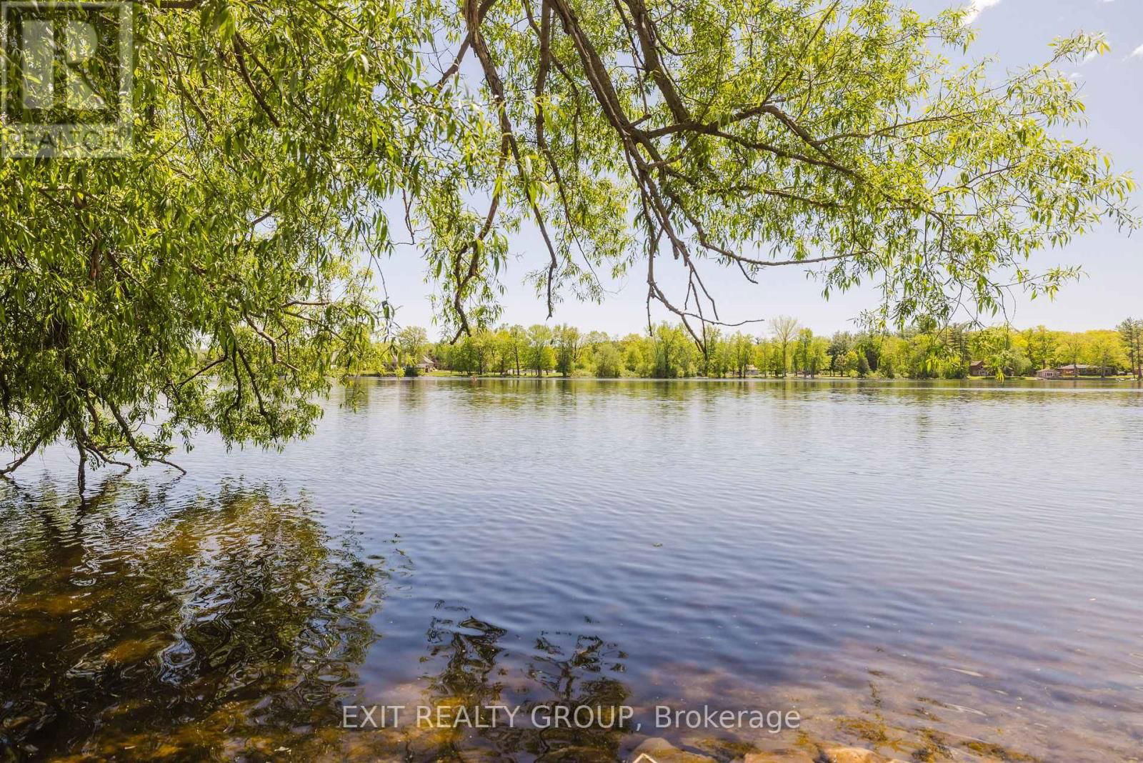 556 ROSEBUSH ROAD Image 40