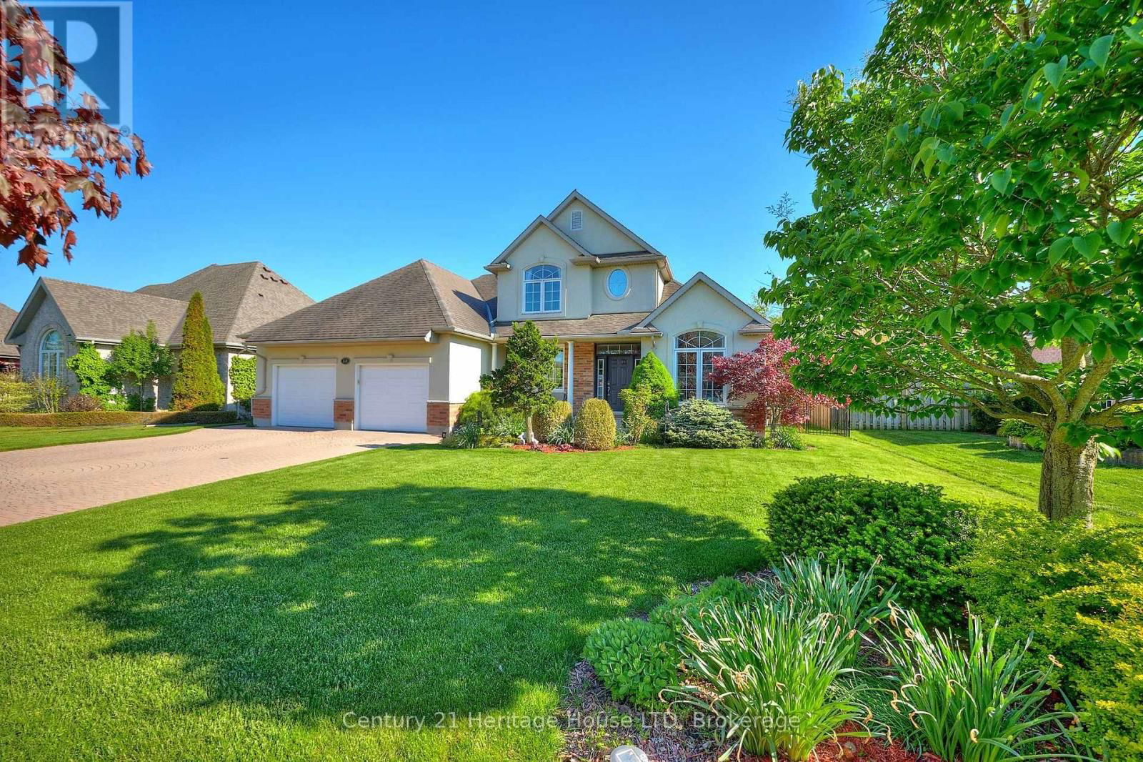 559 KENSINGTON COURT Image 38