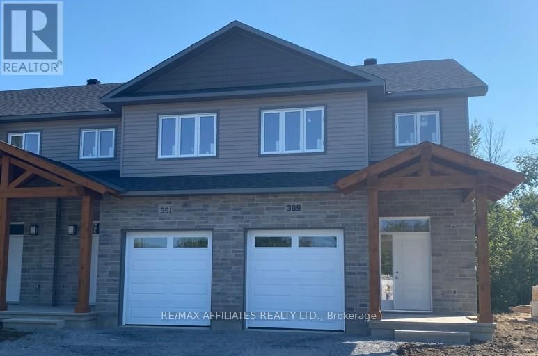 363 VOYAGEUR PLACE Image 2