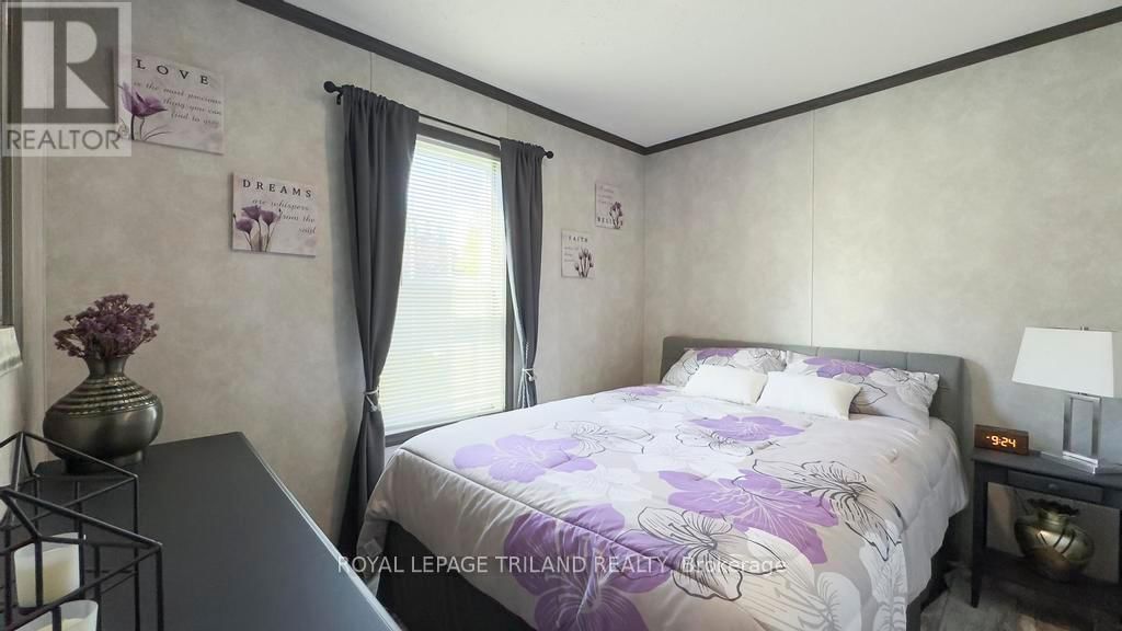14 - 9385 IPPERWASH ROAD Image 22