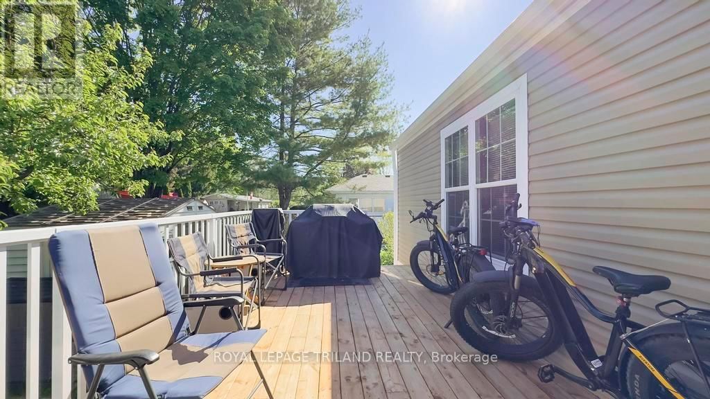 14 - 9385 IPPERWASH ROAD Image 33