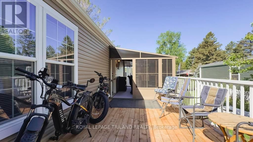 14 - 9385 IPPERWASH ROAD Image 34