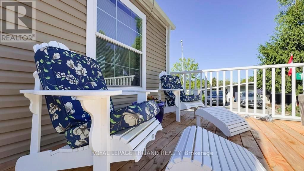 14 - 9385 IPPERWASH ROAD Image 36