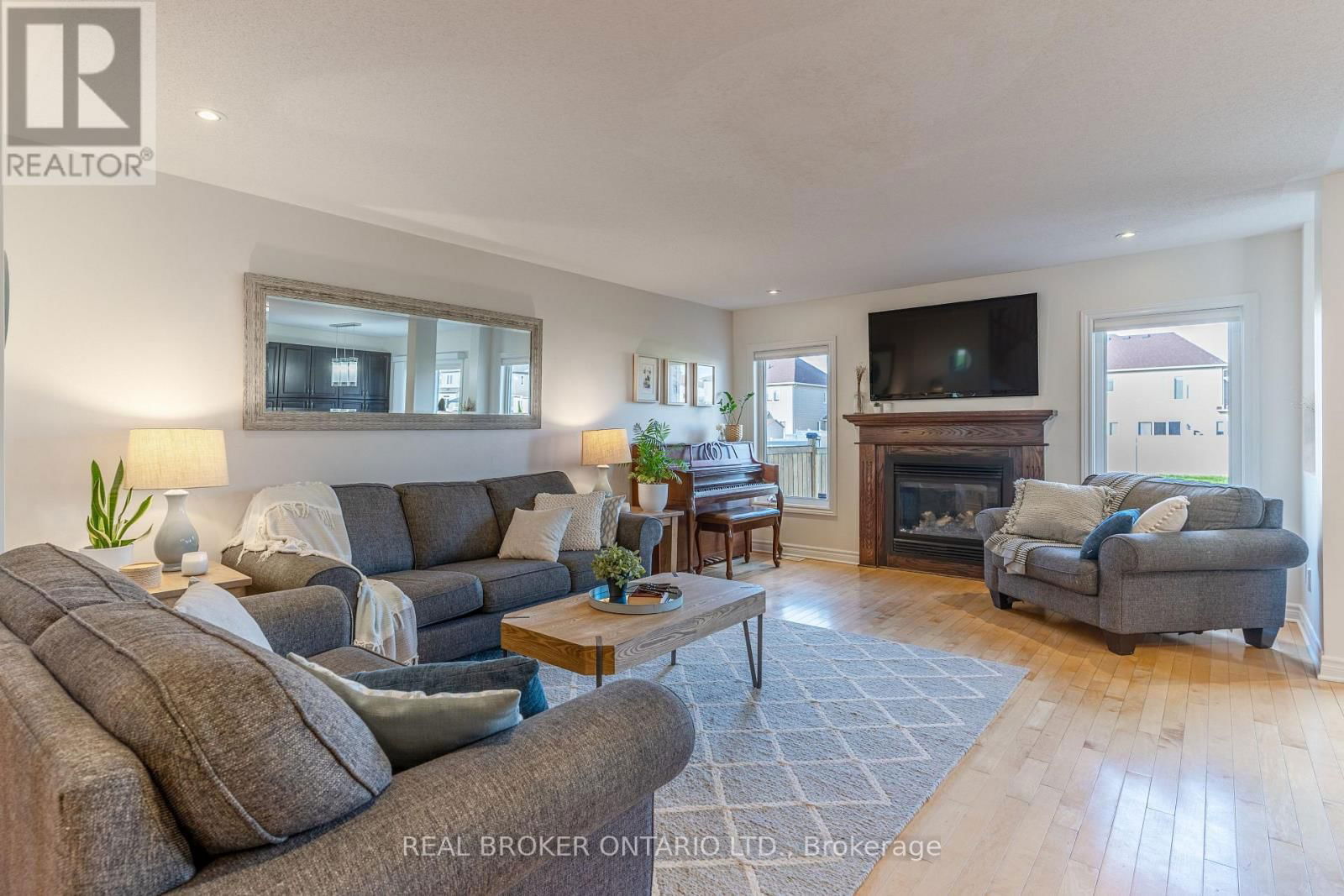 2473 ESPRIT DRIVE Image 10