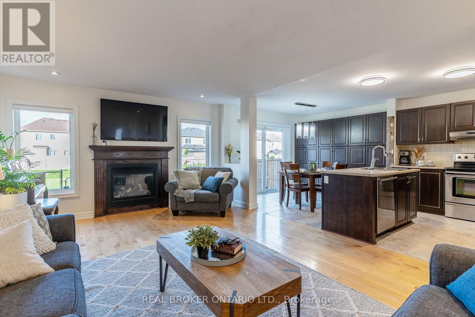 2473 ESPRIT DRIVE Image 15