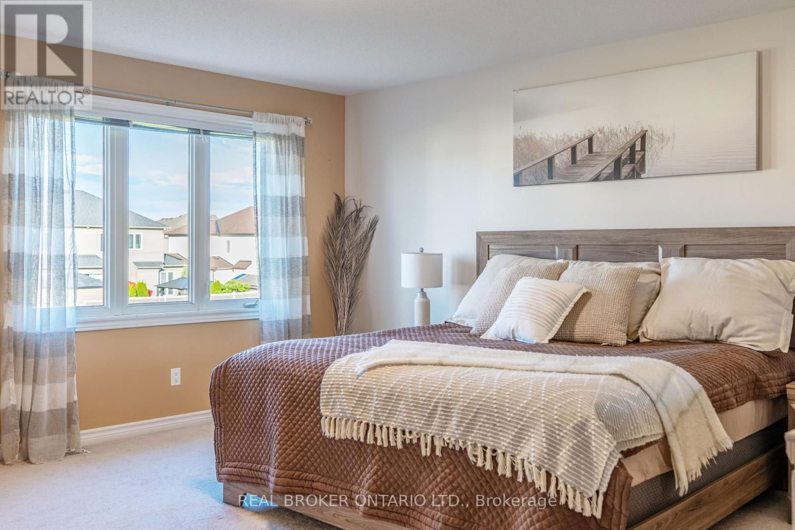 2473 ESPRIT DRIVE Image 24