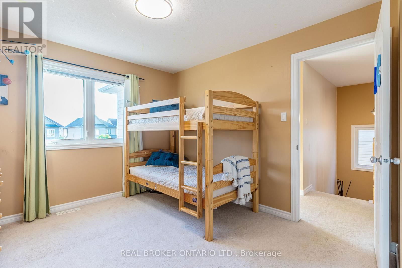 2473 ESPRIT DRIVE Image 28