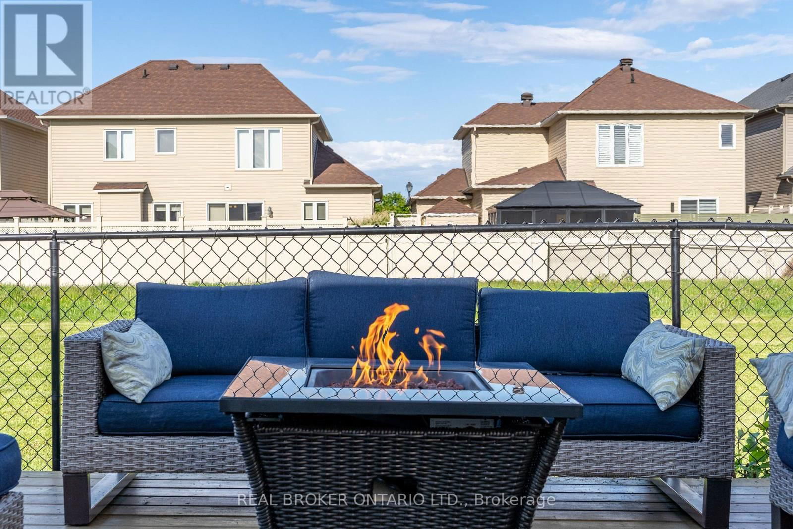 2473 ESPRIT DRIVE Image 36