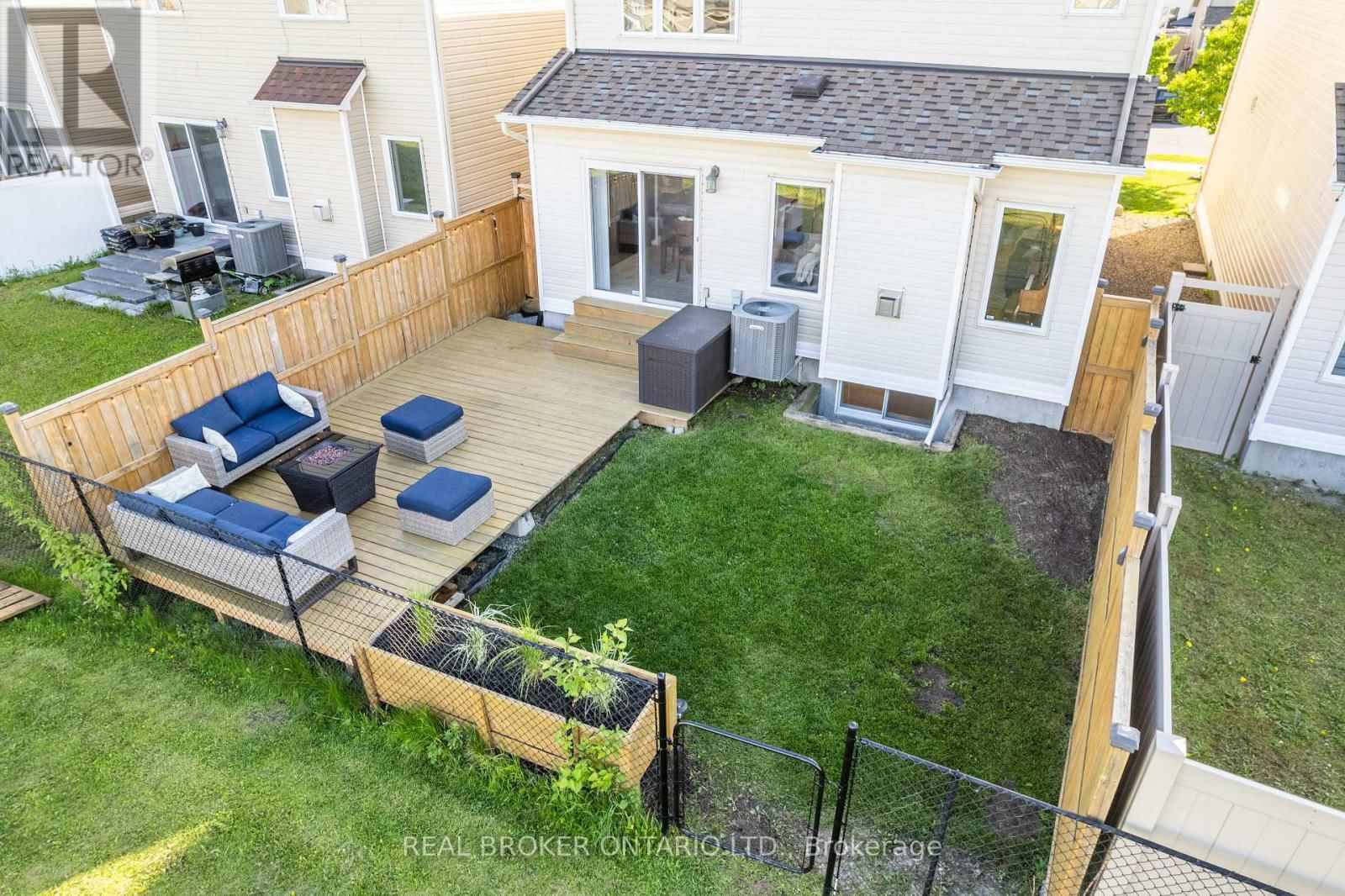 2473 ESPRIT DRIVE Image 39
